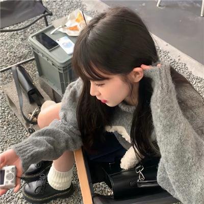 坐在门口的幽灵